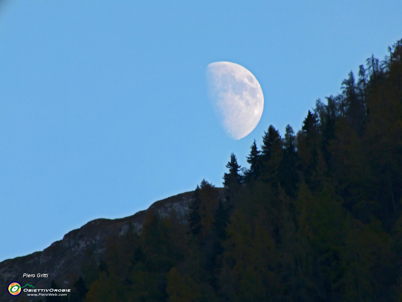 90 ...spunta la luna dal monte !.JPG